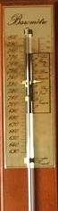 Barómetro de columna de mercurio. Detalle.